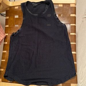 Koral Mesh Tank